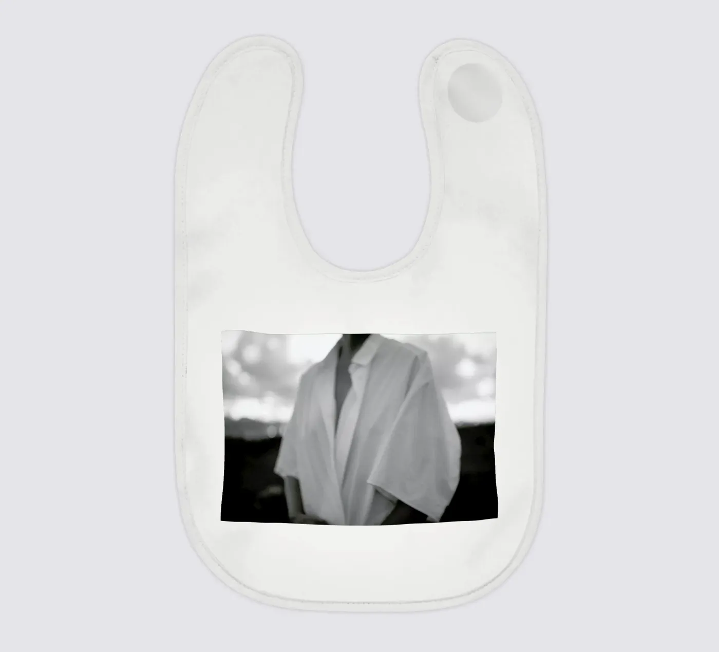 Oversized bavaglino da Chris Abatzis