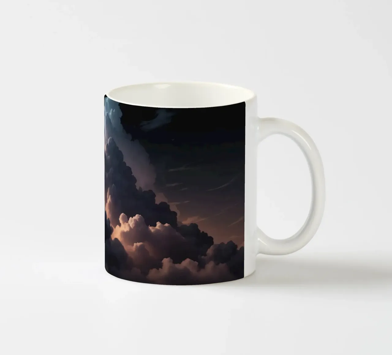la formación de nubes crea un impresionante fondo abstracto taza de cerámica de DesignDoodle