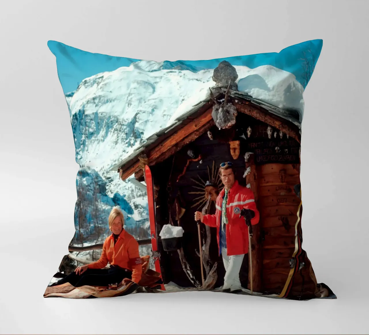 Slim Aarons Chalet Costi cuscino da Chrisvintage