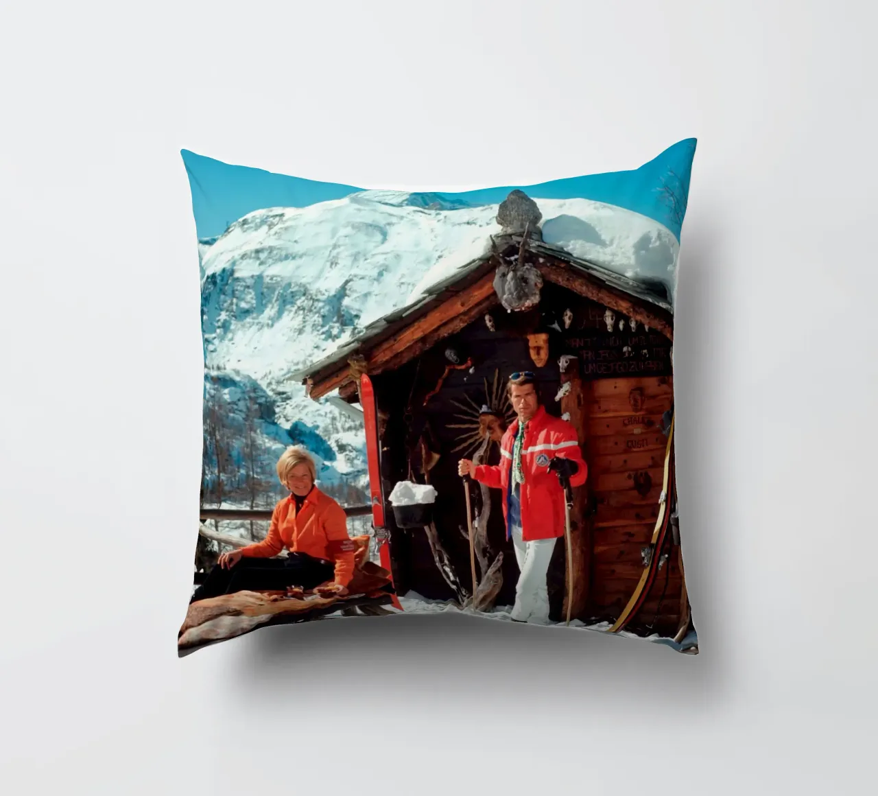 Slim Aarons Chalet Costi cuscino da Chrisvintage