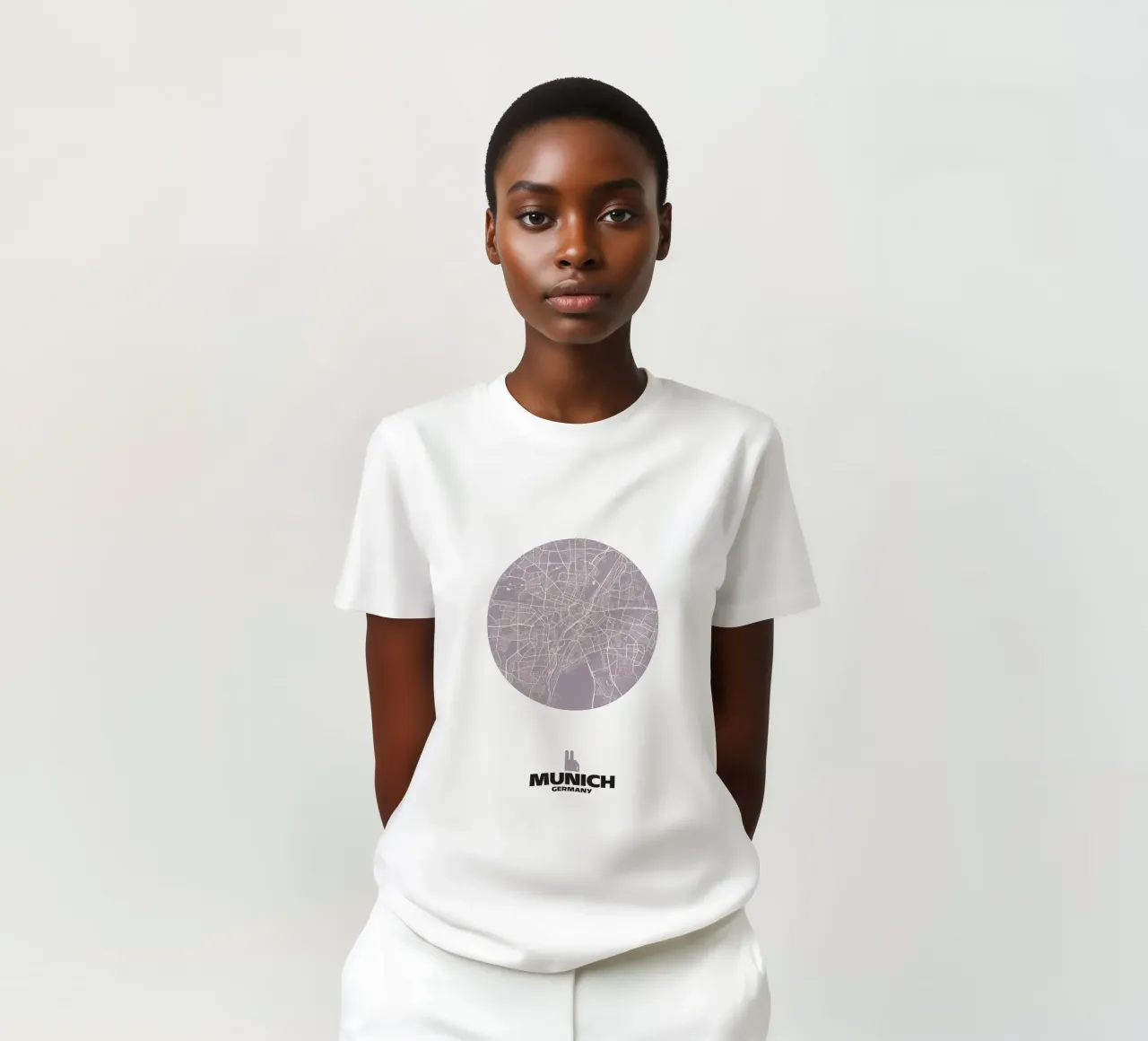 Monaco in forma - I cerchi della città t-shirt da MOOODZART