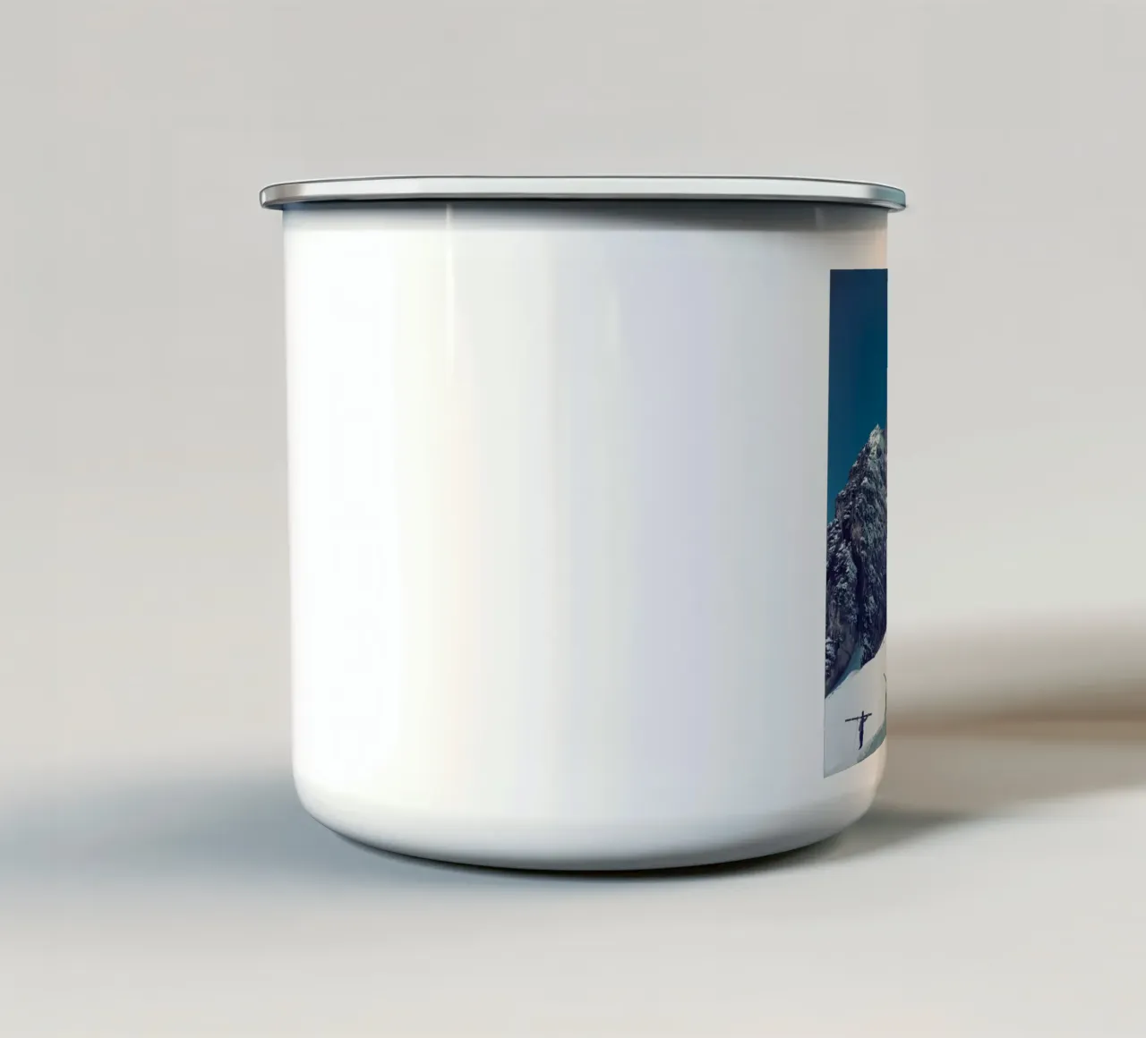 Slim Aarons Cortina D'Ampezzo tazza in smalto da Chrisvintage