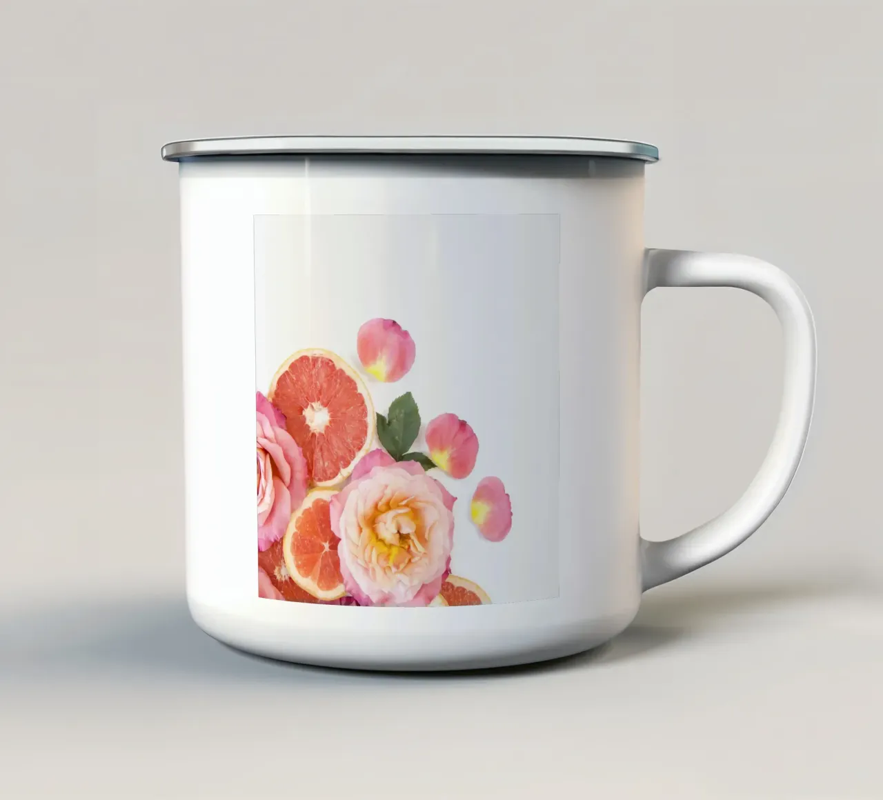 Grapefruit & Rozen emaille mok van PhotoVibe Decor