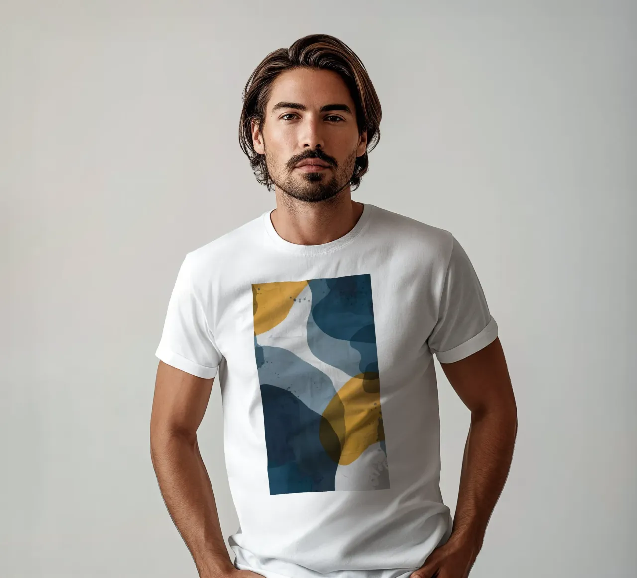 Gedämpfte Form Interplay T-Shirt von Monarch Arc