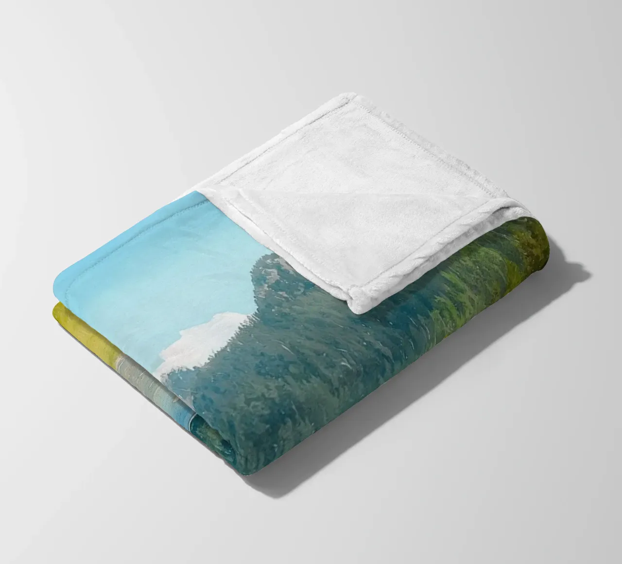 Serene Alpine Lake coperta in pile da FujiBrush