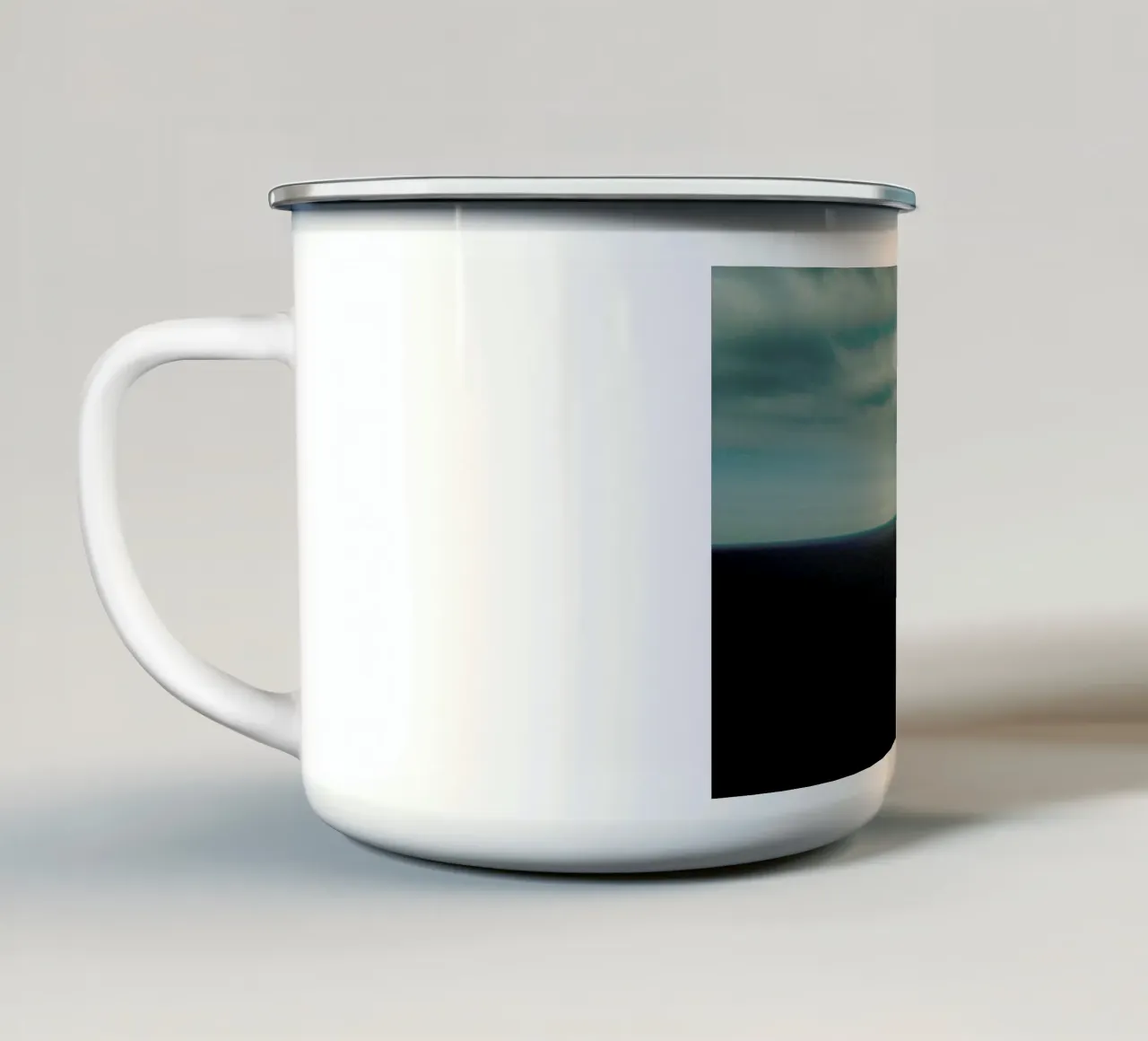 Heaven or Sea II tazza in smalto da Philipp Reinhard