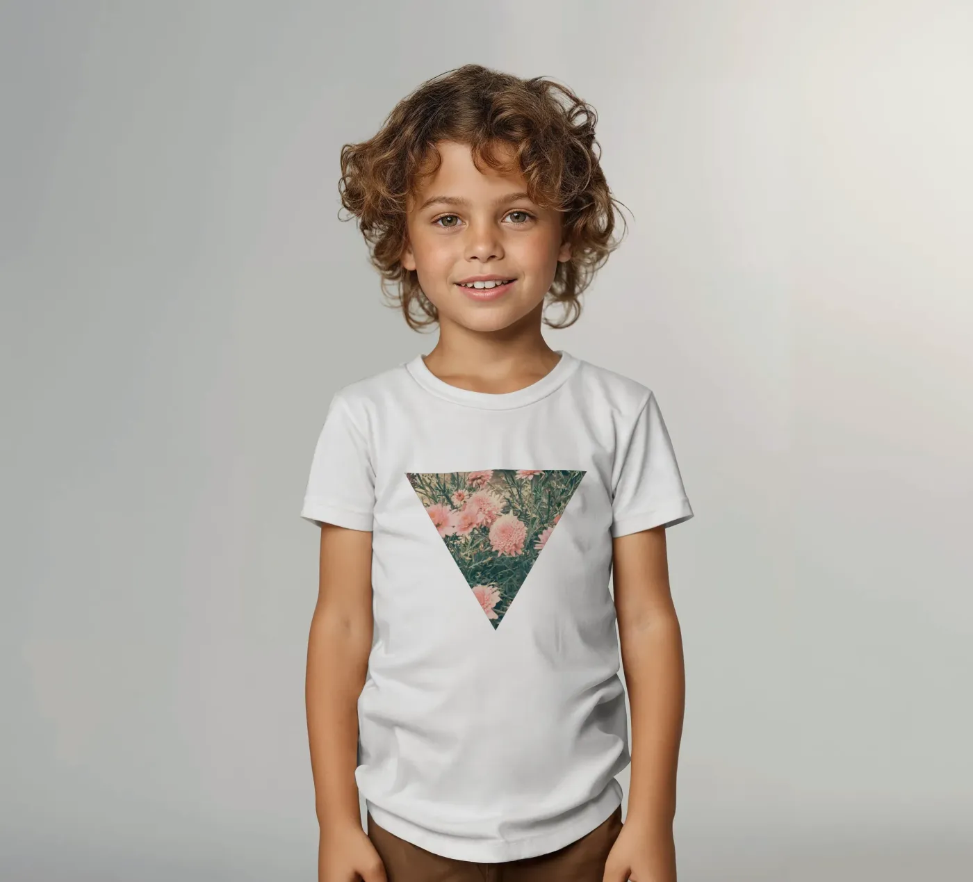 Juni kinder t-shirt van Cassia Beck Photography