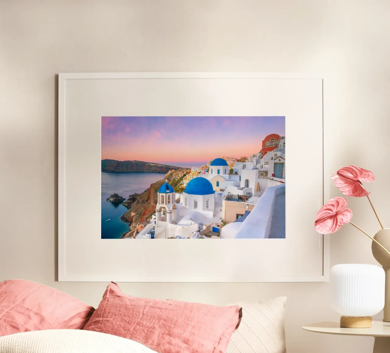 Santorini Glow poster con telaio in legno da PhotoVibe Decor