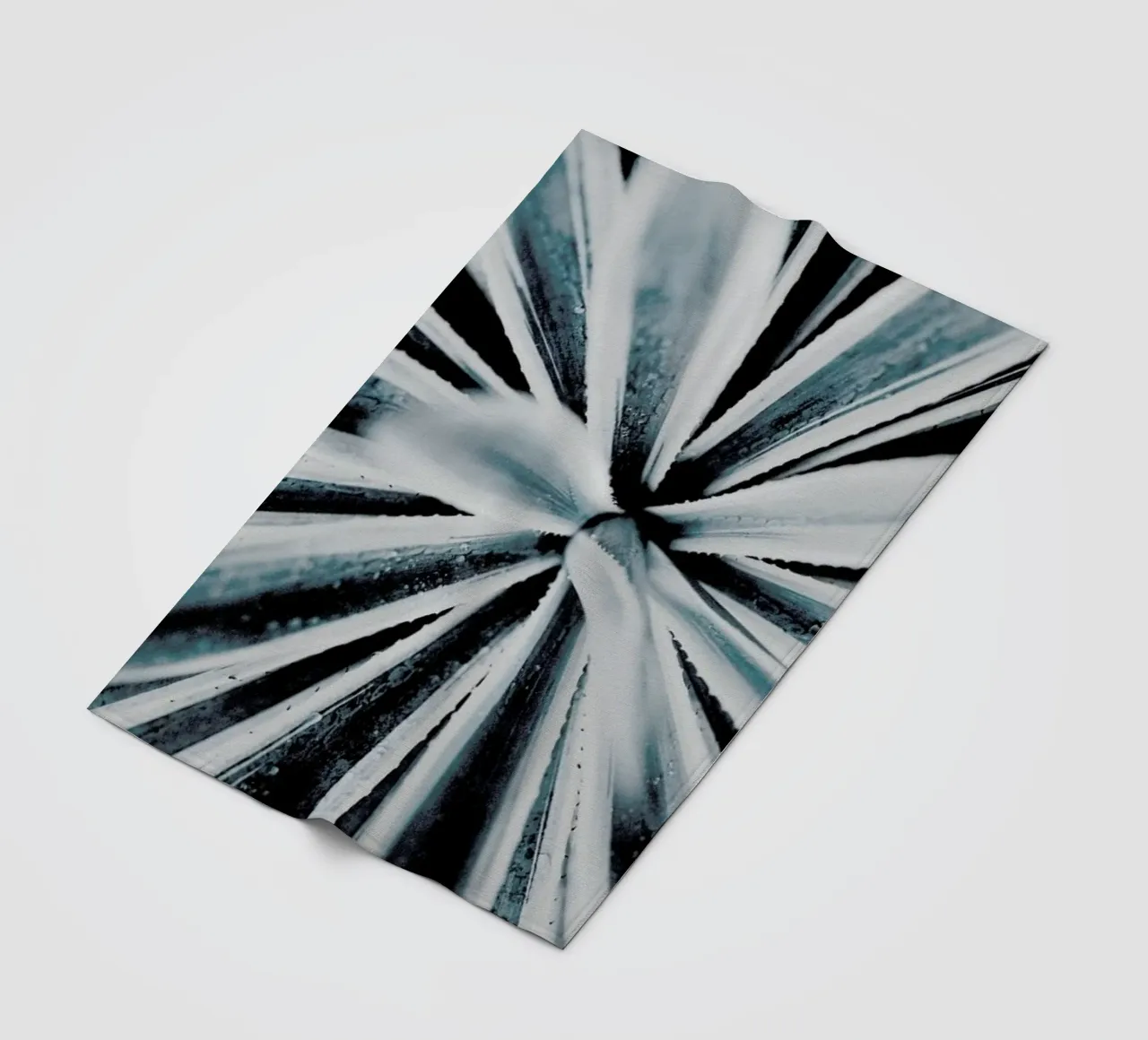 Aerial Forms Fleecedecke von Flora & Fauna