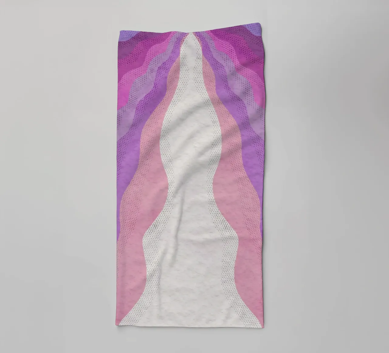 Abstracte Golvende Aura: Moderne Gradiënt Roze Paarse Kunstdruk badhanddoek van NorwesClub
