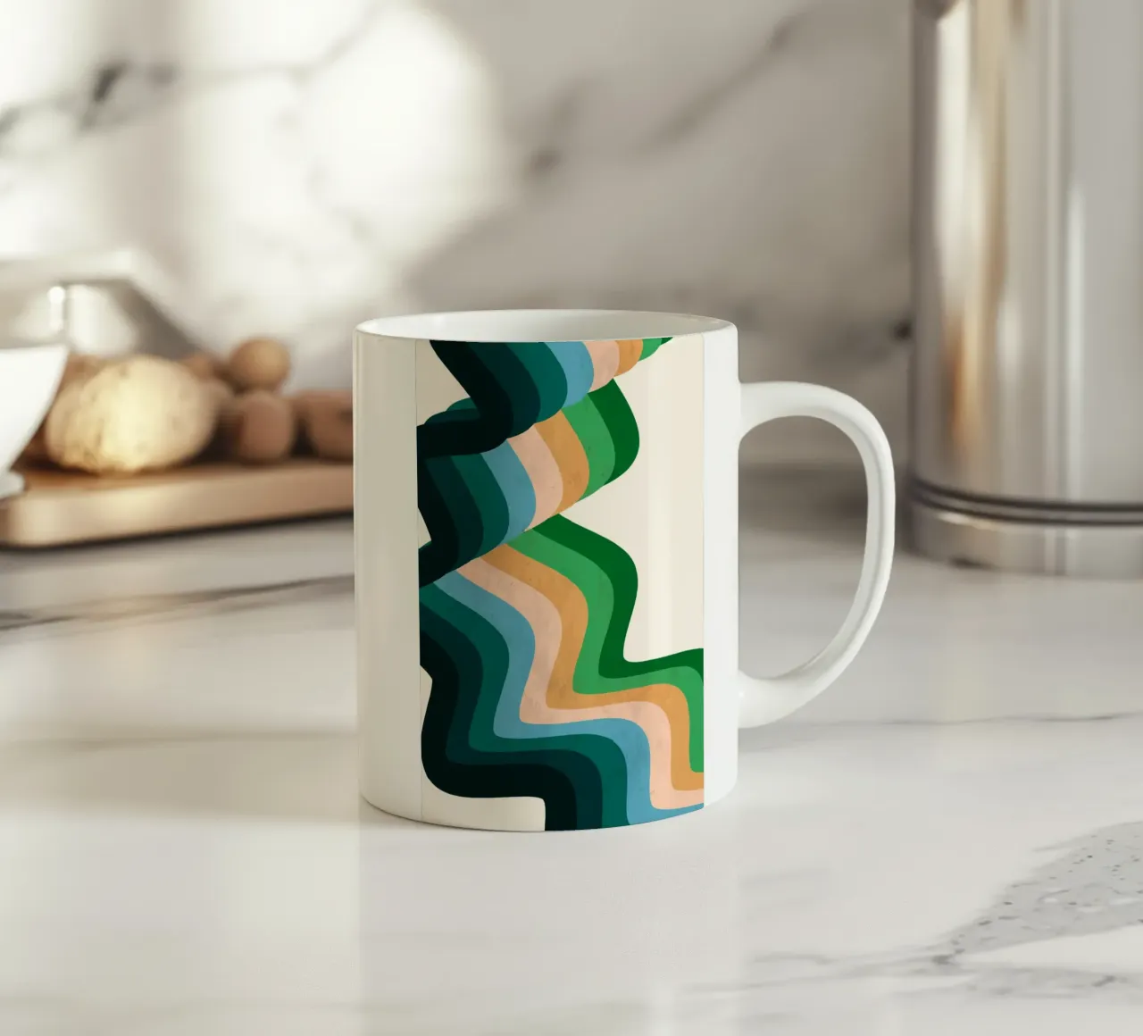 Retro Golvende Abstractie: 70s Geïnspireerde Groovy Landschap Print keramische mok van NorwesClub
