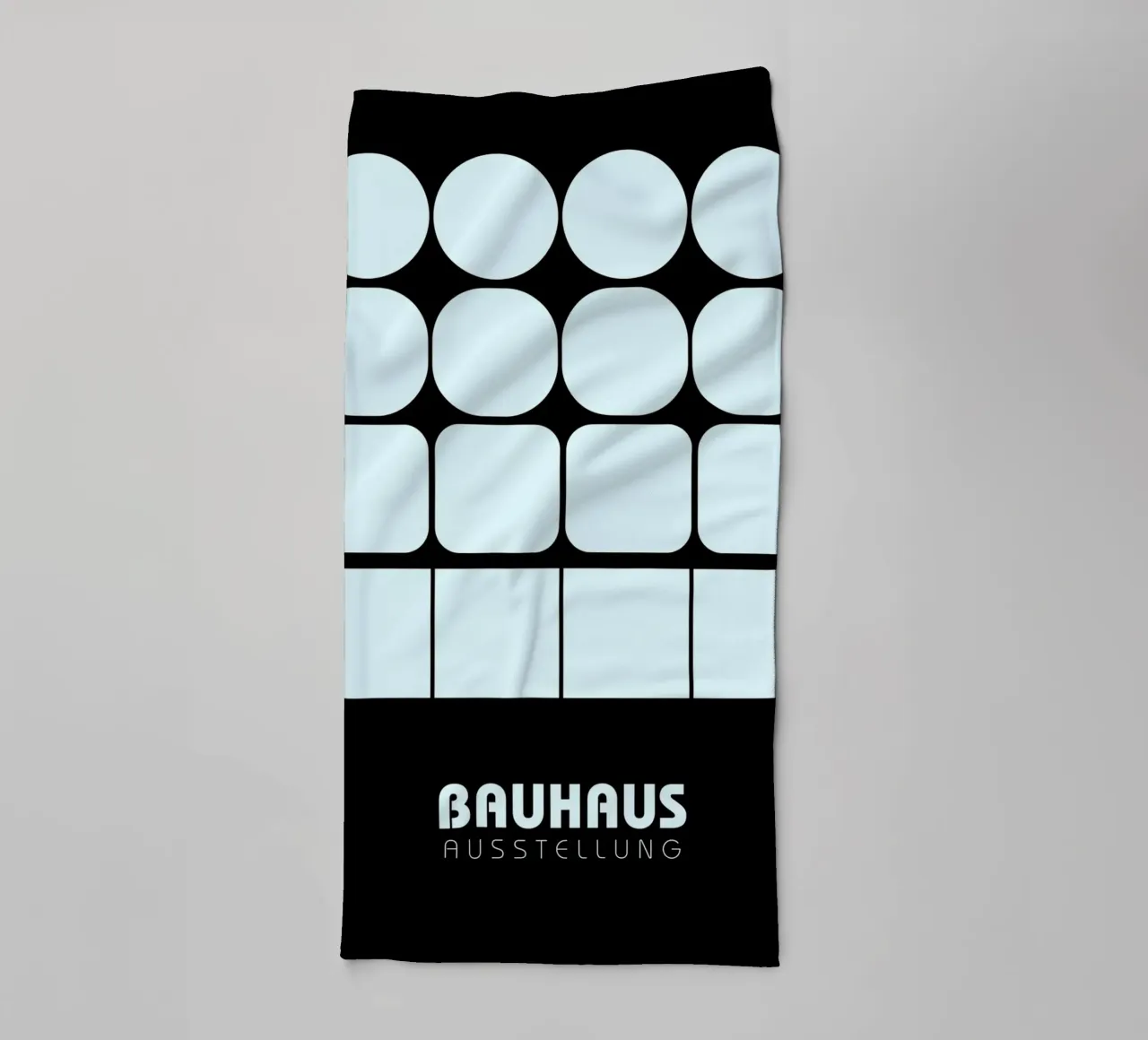 Poster della mostra Bauhaus Forme Geometriche | Cerchio Quadrato asciugamano da bagno da NorwesClub