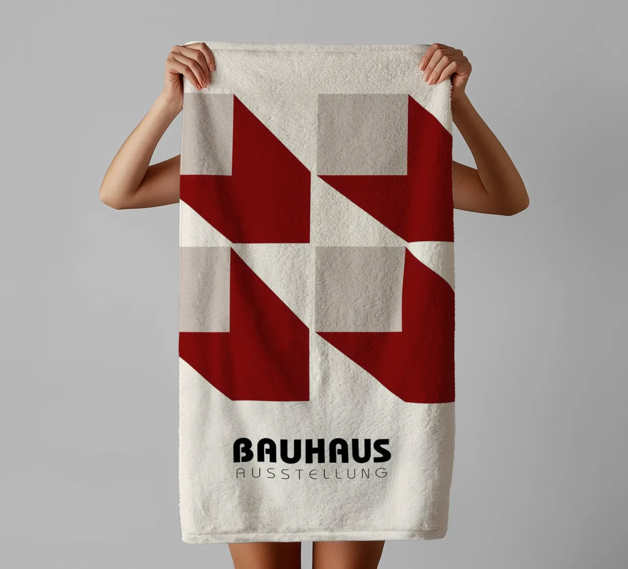 Bauhaus Mostra 3D Forme Geometriche Poster | Rosso Grigio asciugamano da bagno da NorwesClub