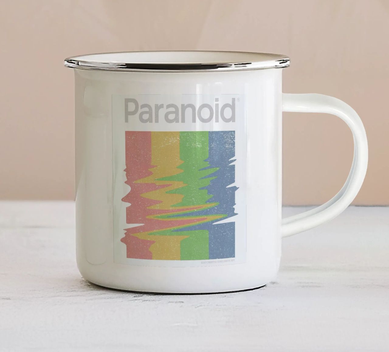 Paranoid tazza in smalto da Matheus Lopes Castro