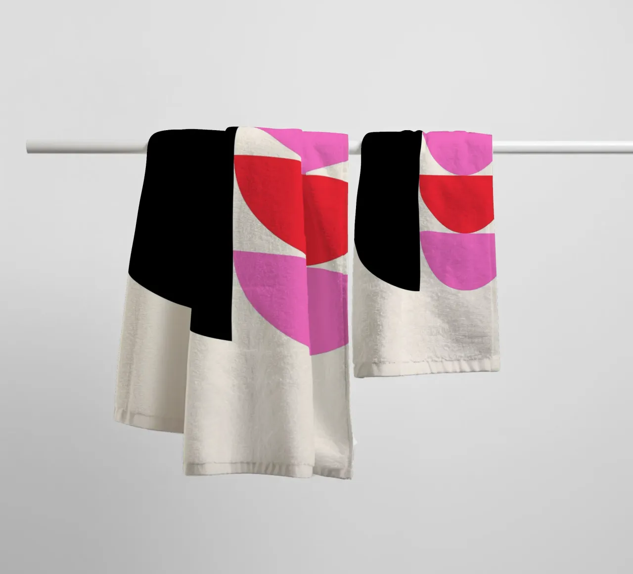 Forme geometriche moderne Nero Rosa Rosso Poster asciugamano da bagno da NorwesClub