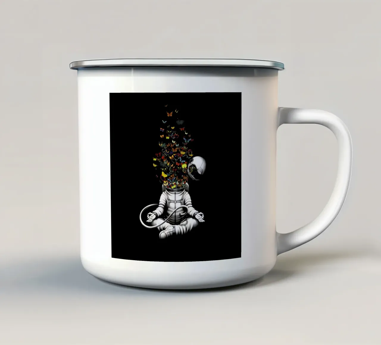 Release Meditation Butterfly Collage tazza in smalto da Tobe Fonseca
