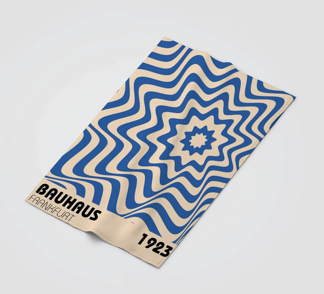 Poster geometrico BW di ispirazione Op Art di Edna Andrade coperta in pile da NorwesClub