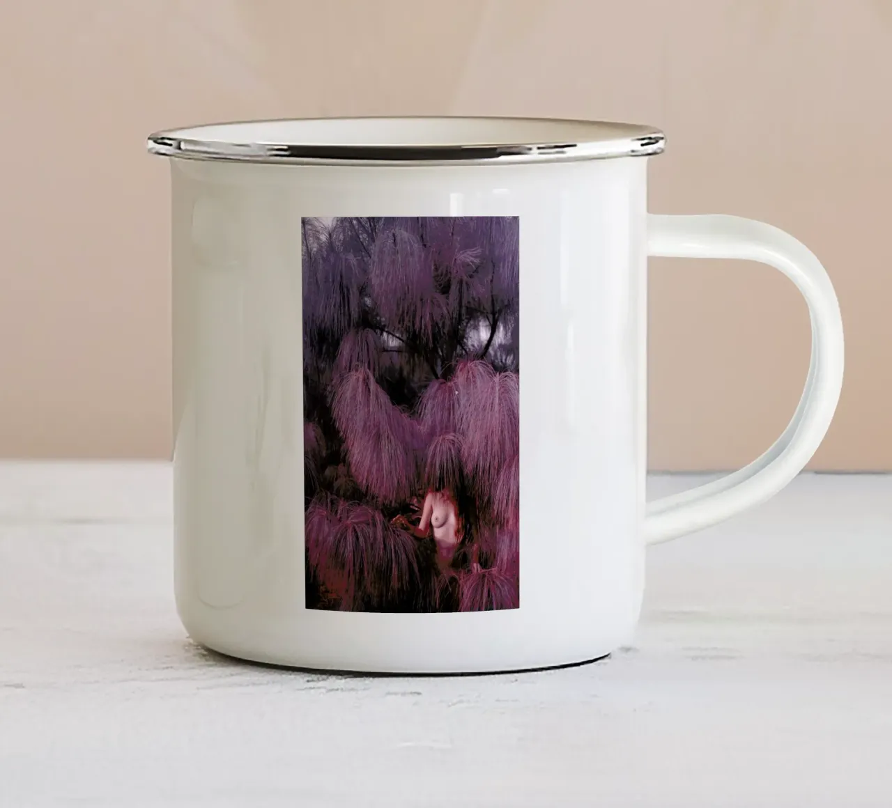 HARDEST SOFT 1 tazza in smalto da Ana Topoleanu