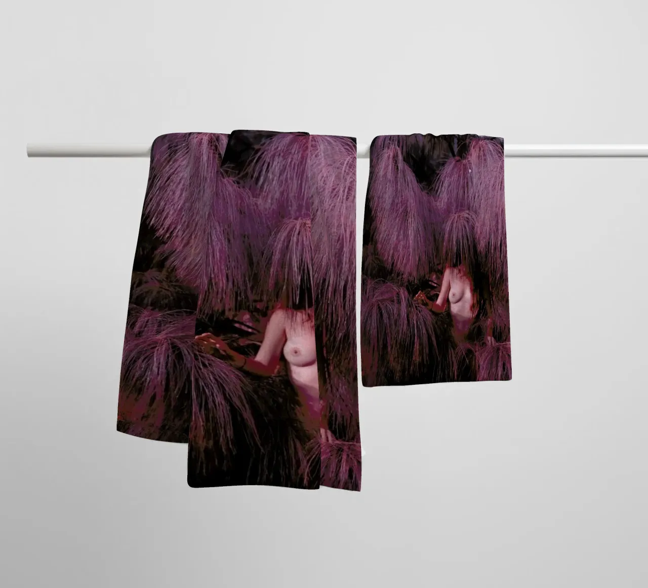HARDEST SOFT 1 asciugamano da bagno da Ana Topoleanu