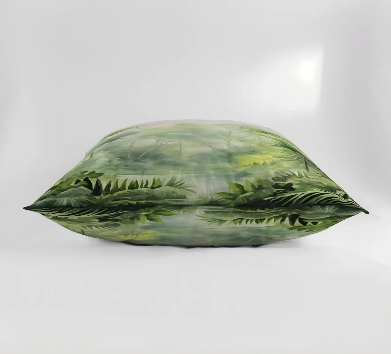 Palmeto tropicale Fuga verde e lussureggiante cuscino da Andrea Haase Modern Home