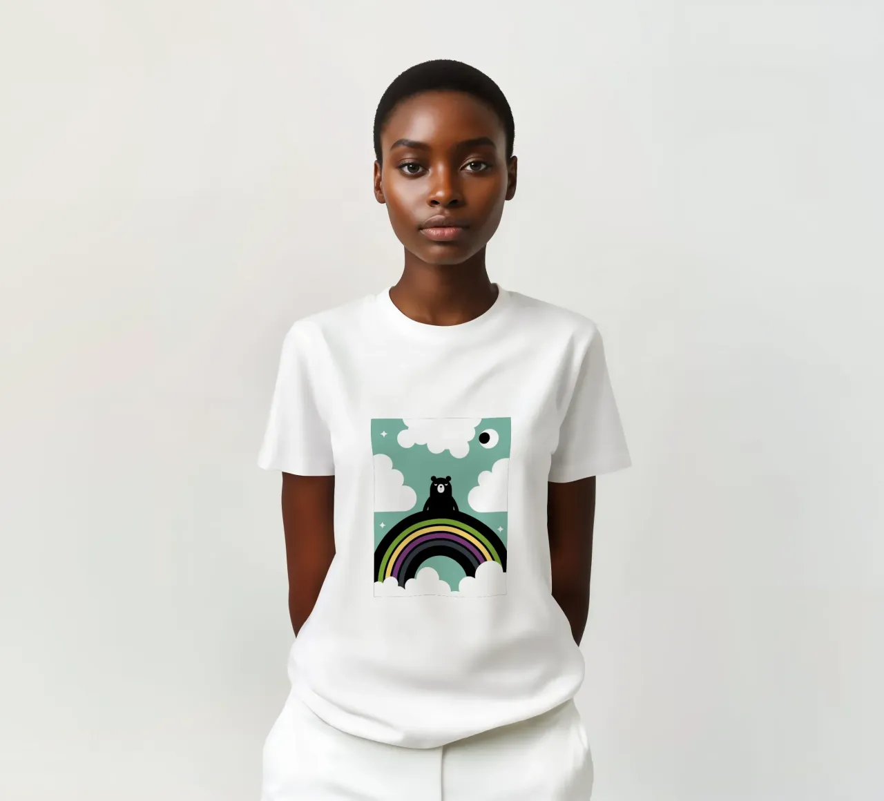 L'orso e l'arcobaleno t-shirt da LOOK DIFFERENT