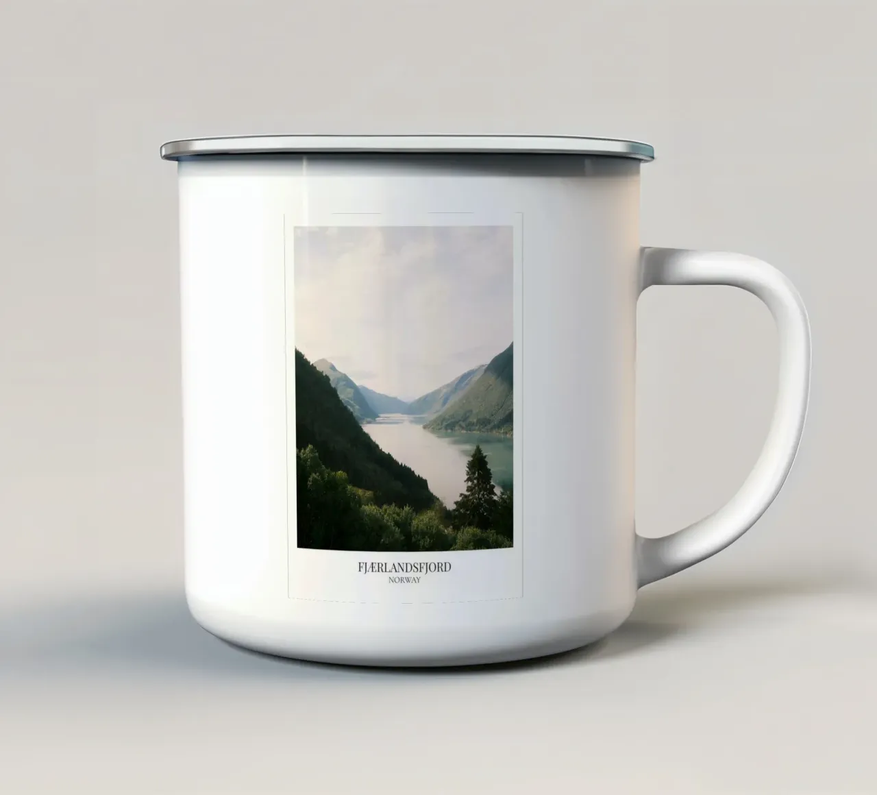 Fjaerlands Fjord: Norway tazza in smalto da FujiFrames