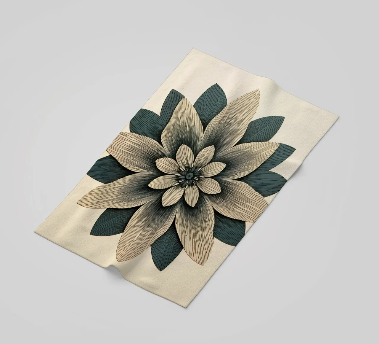 Fiore simmetrico telo mare da Imagine