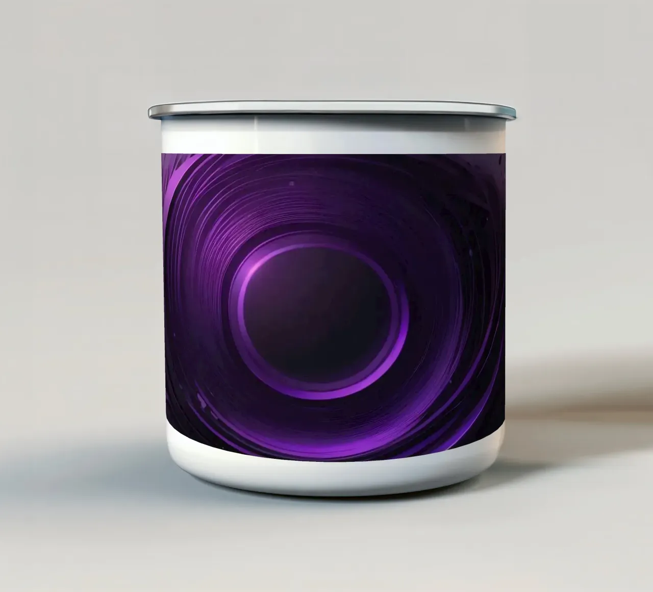 Carta da parati astratta viola che crea un'arte liscia e vorticosa tazza in smalto da DesignDoodle