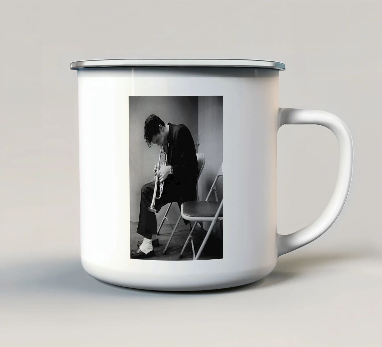der sänger chet baker songs Emaille Tasse von callep