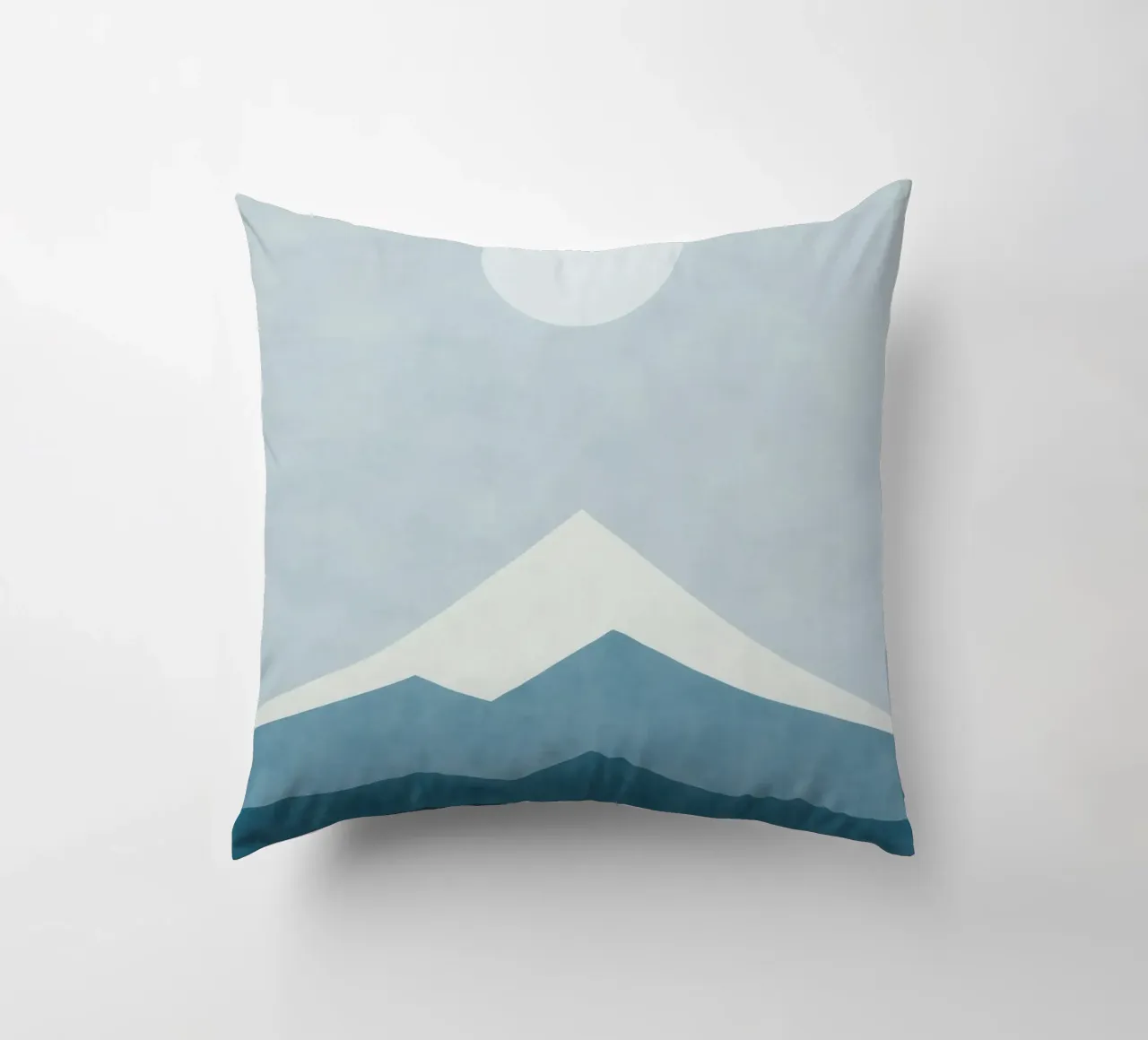 Monte Fuji - Silenzio blu in un inverno giapponese cuscino da Affiches Soleil & Déco Lumineuse – Sunny