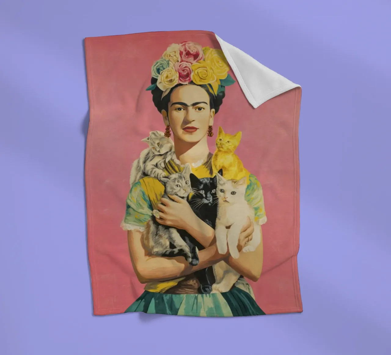 Musa bohémienne con corona floreale in posa con i gattini coperta in pile da Modern Muse