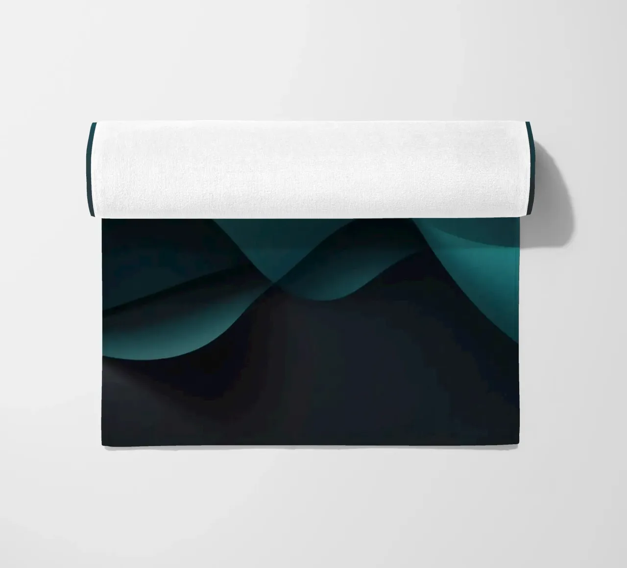 Curve morbide e fluide di tonalità verde acqua e scure creano un'atmosfera elegante. telo mare da DesignDoodle