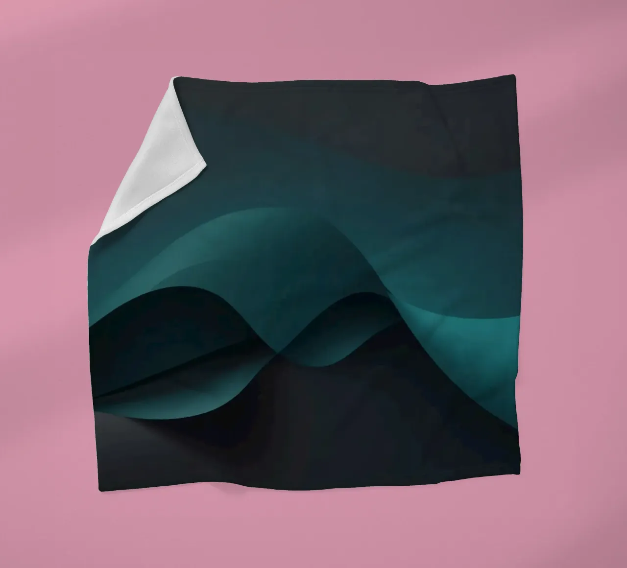Sanft fließende Kurven in Teal und dunklen Tönen schaffen einen eleganten Fleecedecke von DesignDoodle