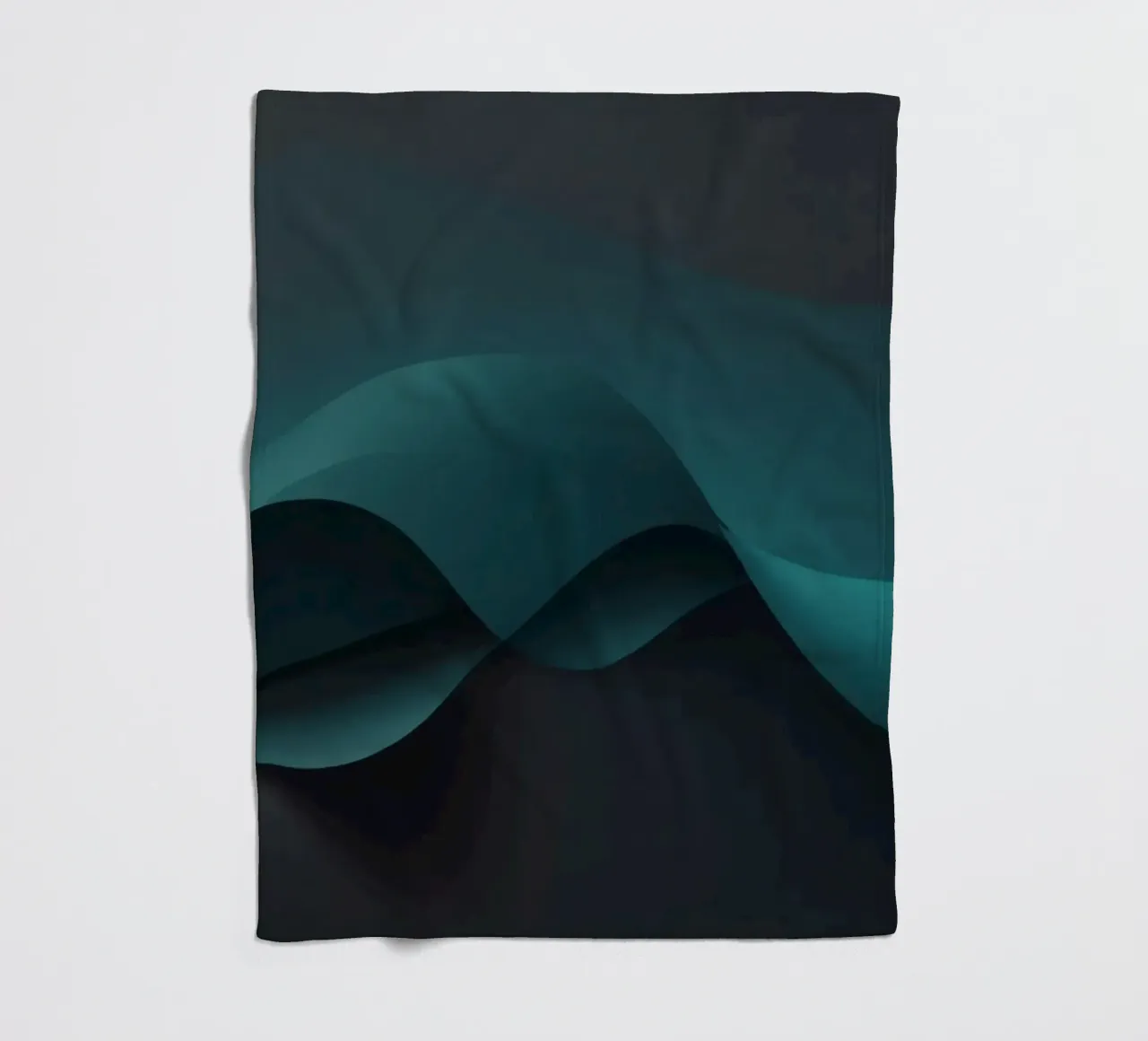 Sanft fließende Kurven in Teal und dunklen Tönen schaffen einen eleganten Fleecedecke von DesignDoodle