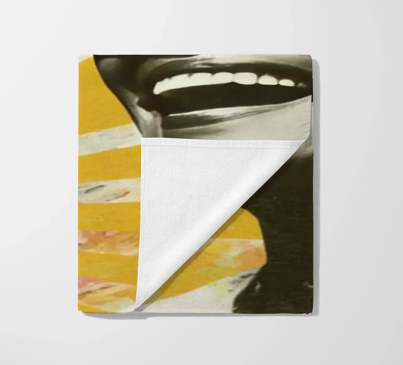 Collage di vibrazioni retrò radiose della diva nera telo mare da Modern Muse