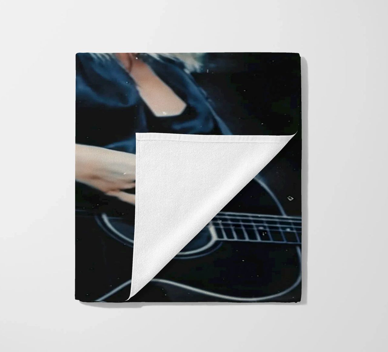 Taylor Swift telo mare da Low poly art