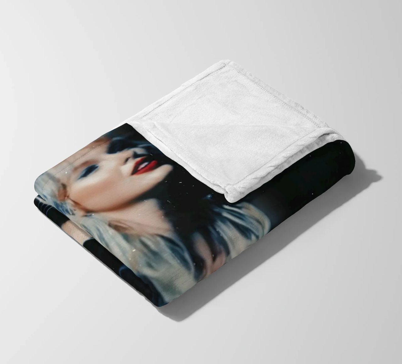 Taylor Swift coperta in pile da Low poly art