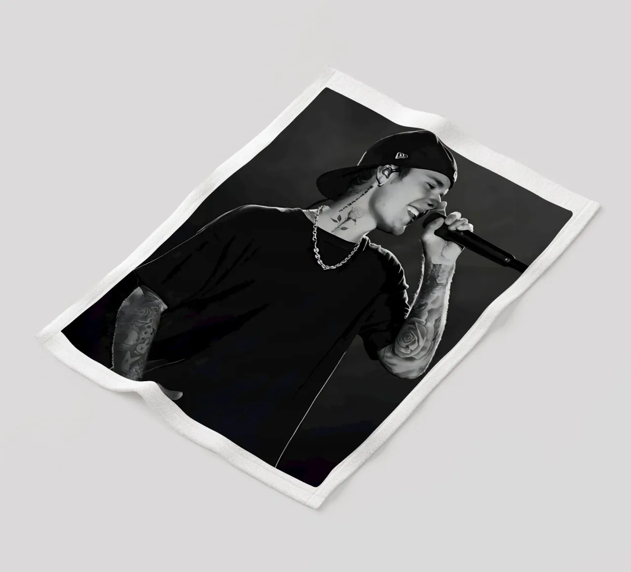 Justin Bieber coperta in pile da Low poly art
