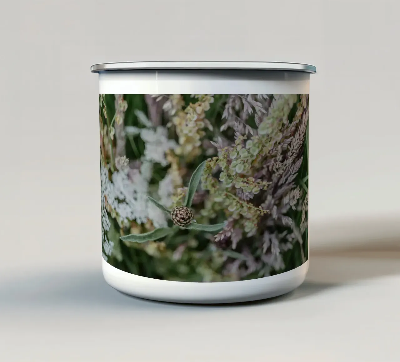Boho bloemsierkunst elegantie emaille mok van Carinaprint