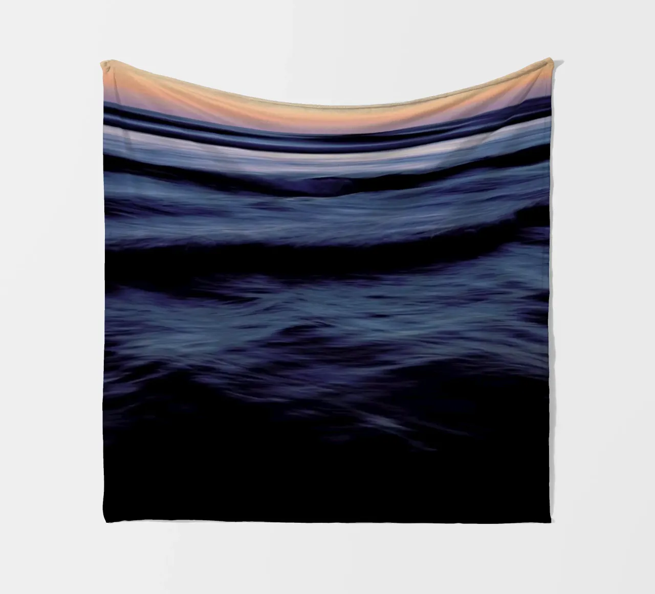The Uniqueness Of Waves Xxxv coperta in pile da Tal Paz-Fridman