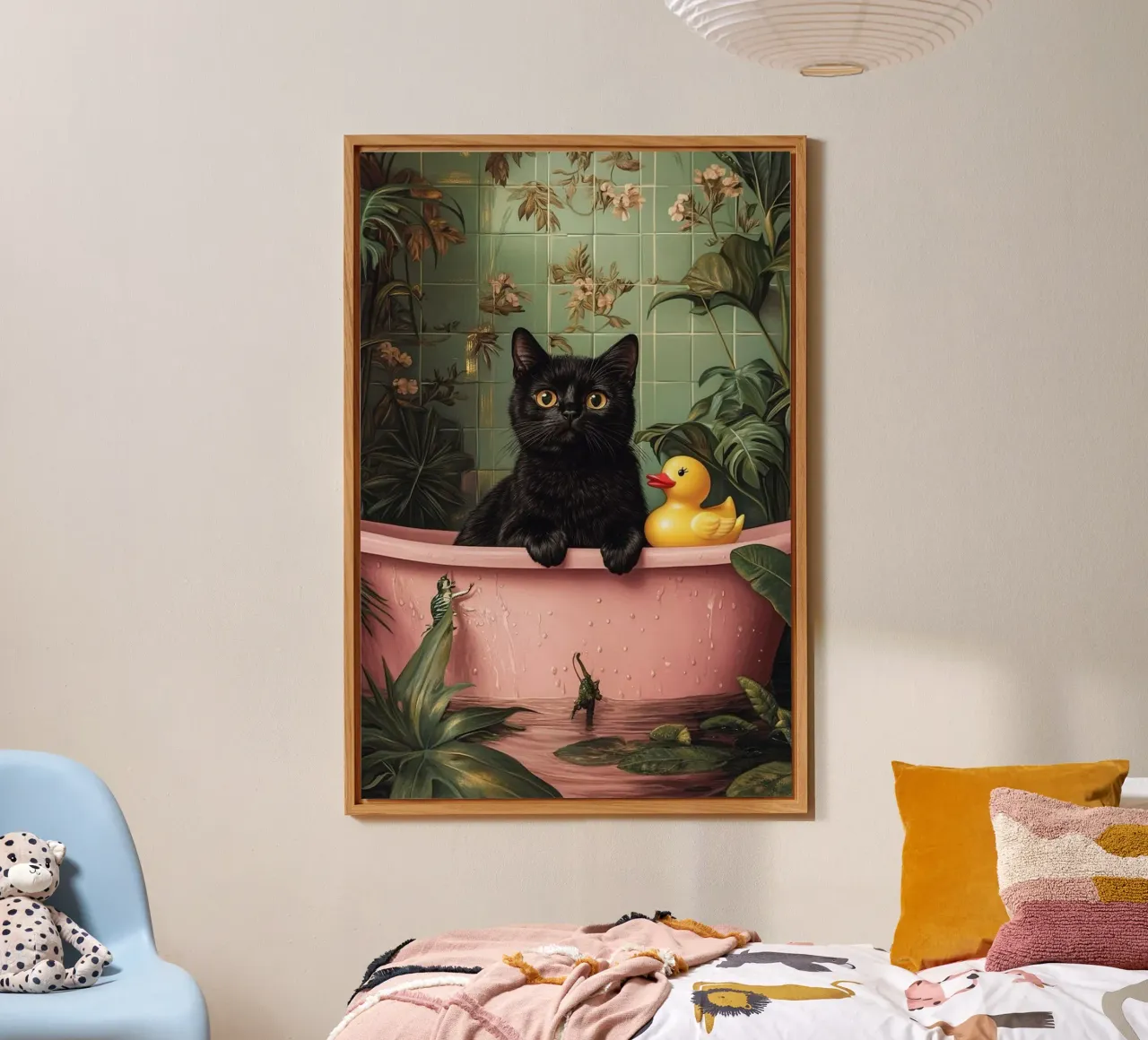 Un gatto che gioca in bagno alluminio dibond da Betty Shops