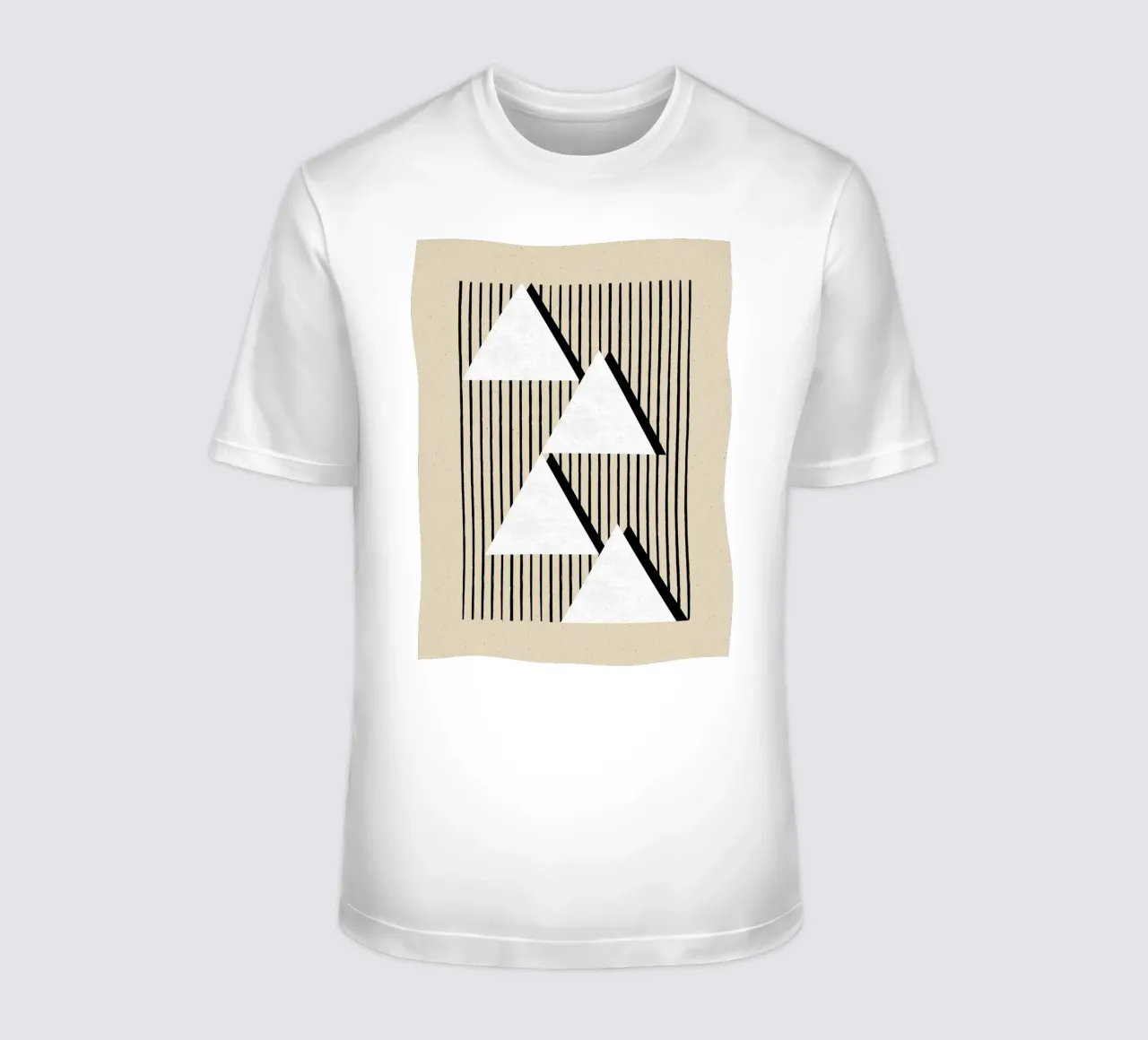 Triangoli a strisce bianche e nere t-shirt da MoonlightPrint