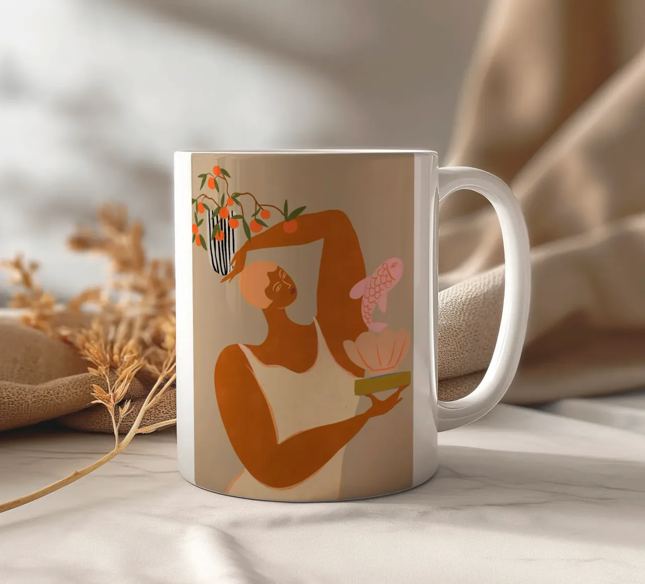 Fish and Oranges Keramik Tasse von Arty Guava