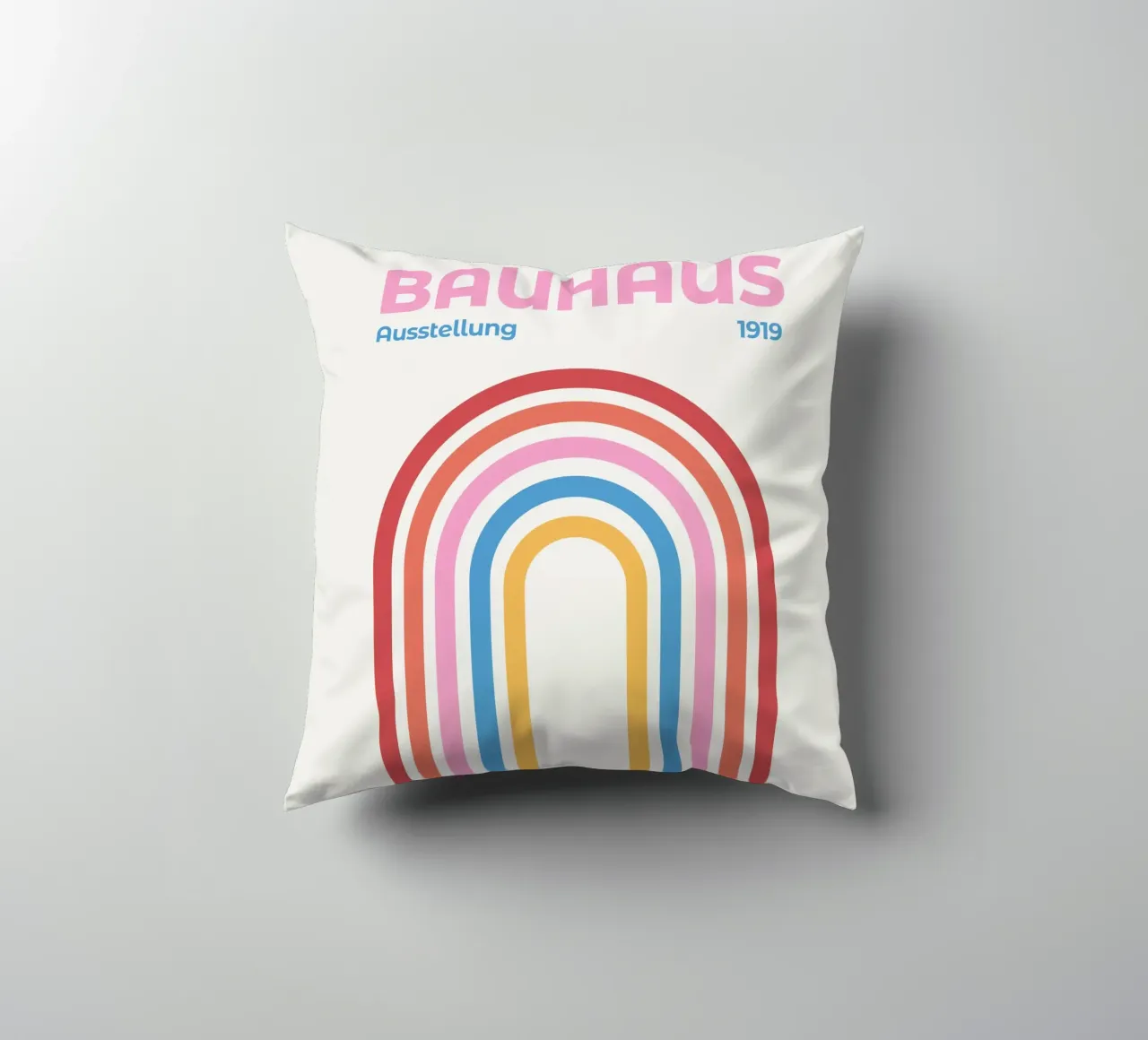 Arcobaleno Bauhaus cuscino da Paigaam Studio