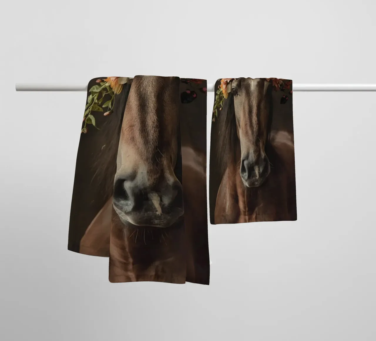 cavallo con fiori asciugamano da bagno da Imagine