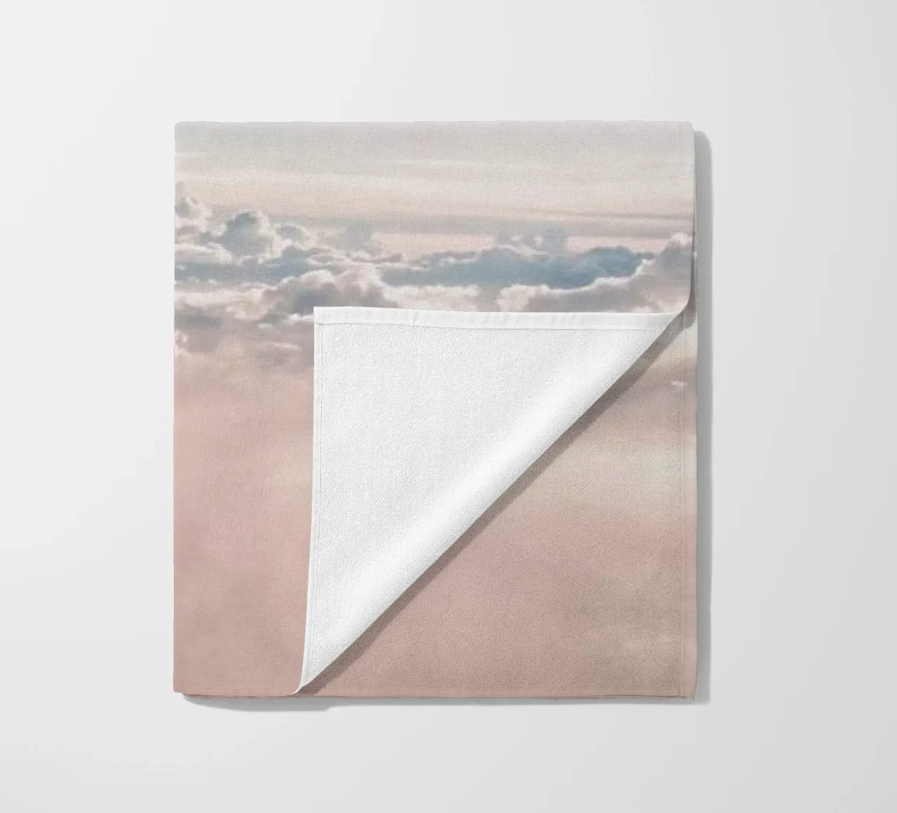 Lost in Clouds telo mare da EyeEm Mobile GmbH