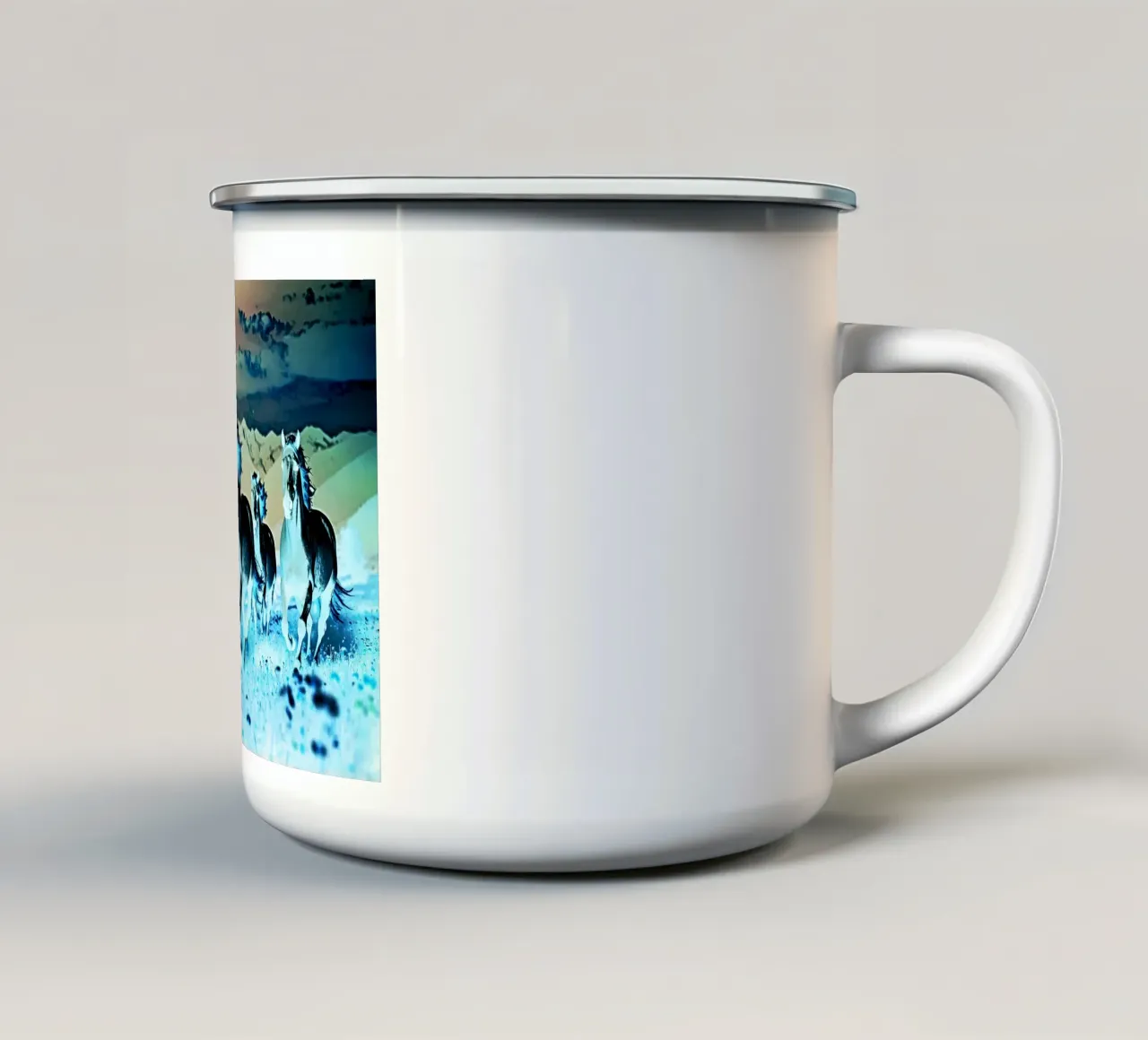 Quatre chevaux qui galopent. Nocturne bleu tazza in smalto da Thierry vobmann photography