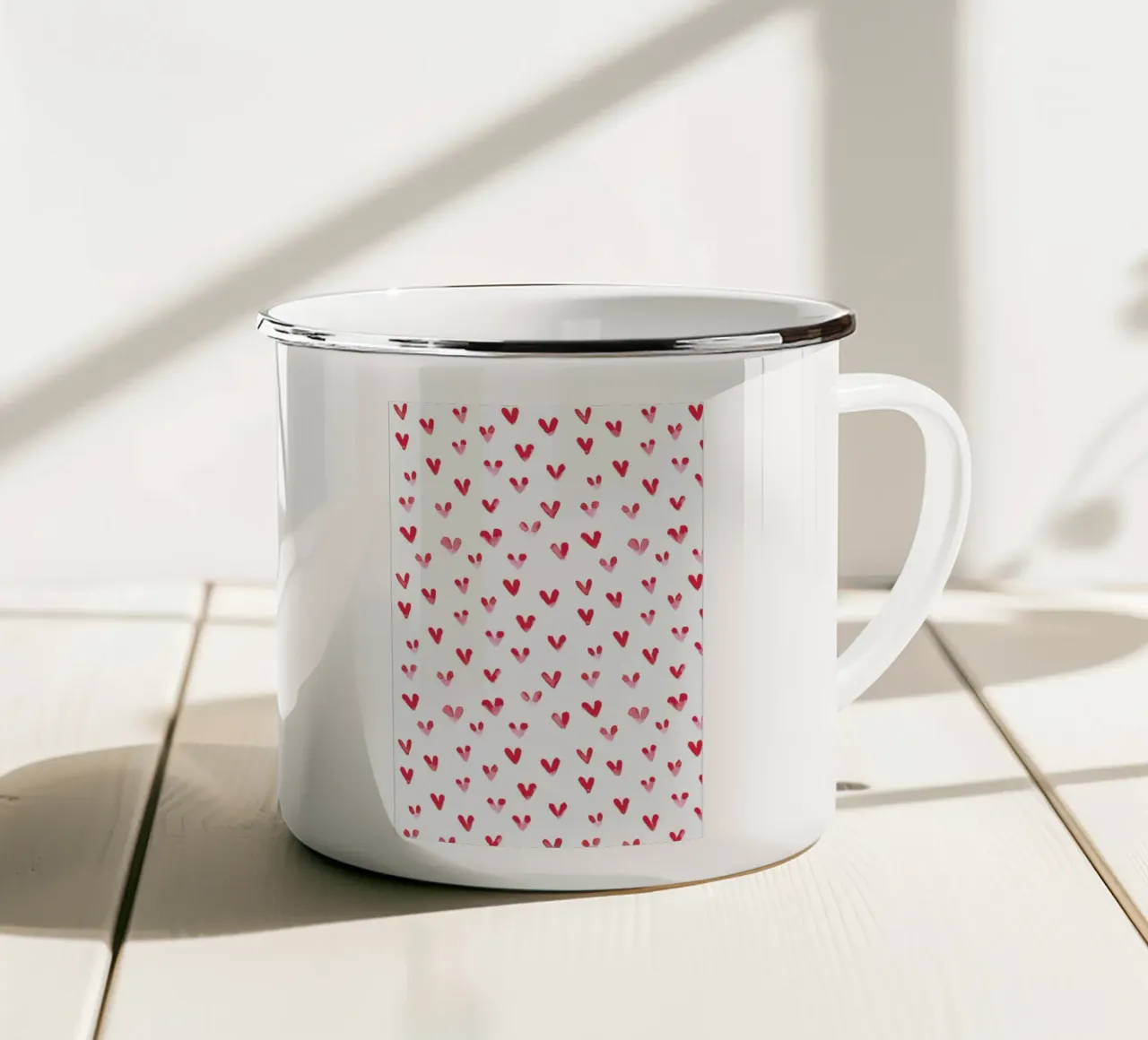Hearts tazza in smalto da Sabrina Ziegenhorn