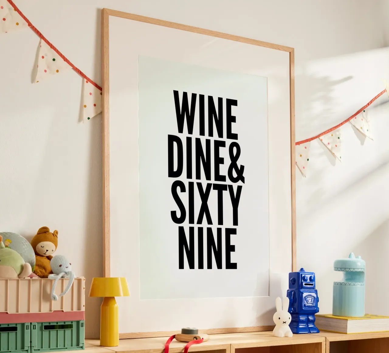 sixty-nine poster con telaio in alluminio da Mottos by Sinan Saydik