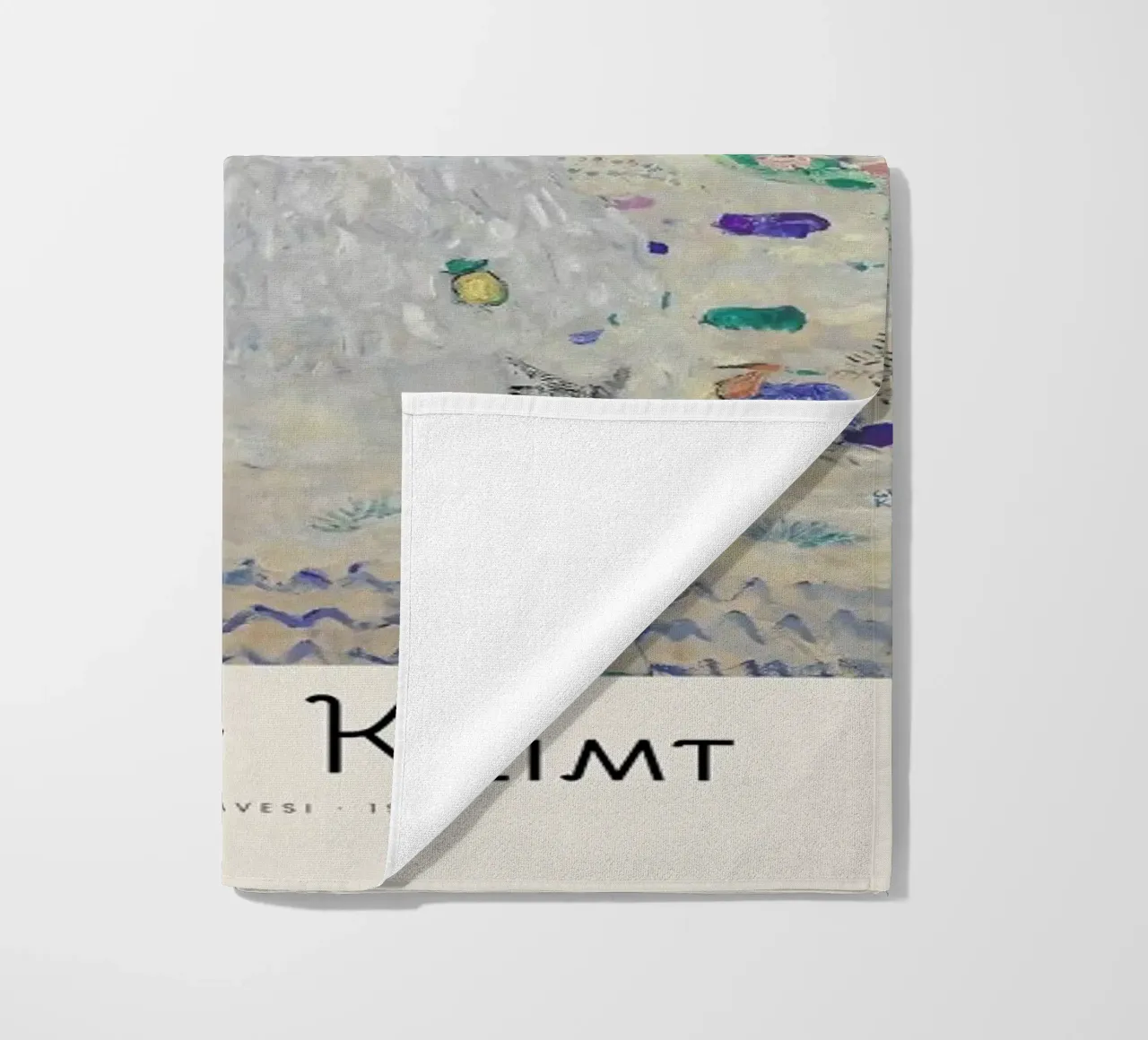 Gustav Klimt - Madam Primavesi - 1912 beach towel by Vintage by JUNIQE